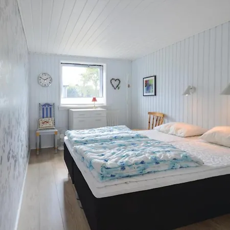 Awesome In W/ Wifi And 3 Bedrooms Ferienhaus Stubbekøbing